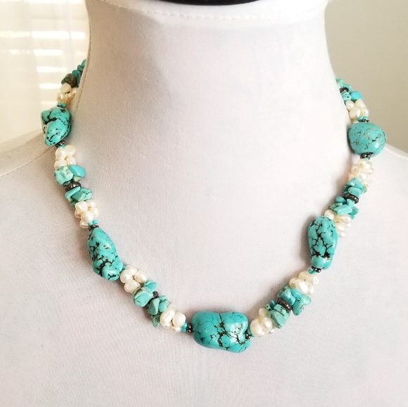 Jewelry - Necklace Southwestern Chunky real pearls and blue stone western style